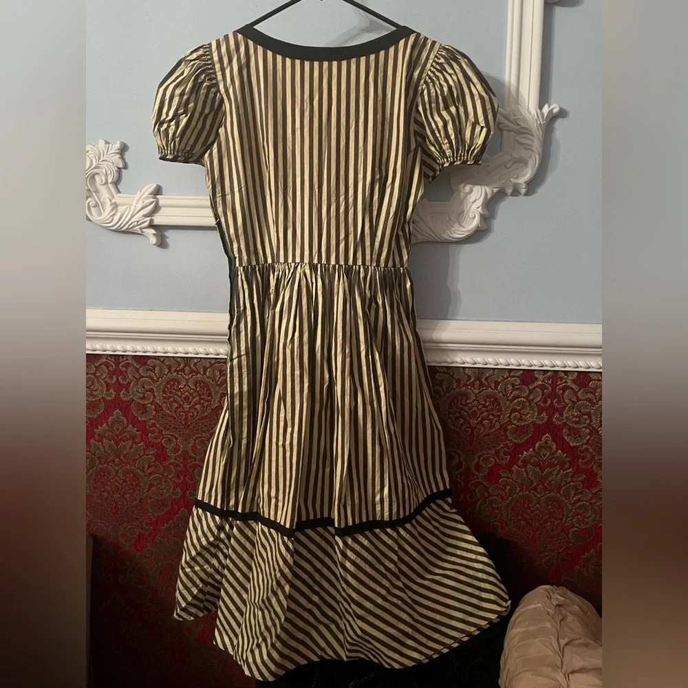 Perfect Vintage Dress with Stripes & Bows - Picture 2 of 4